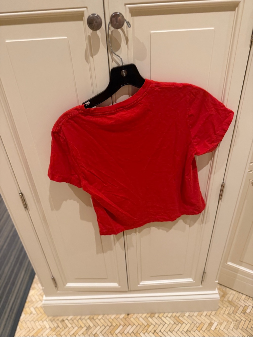 Re/Done Red Cropped Tee - Picture 2 of 2